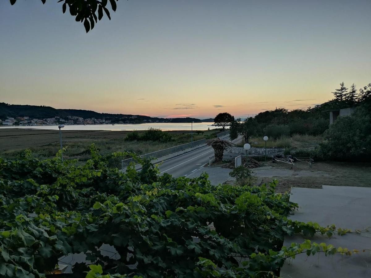 Apartmani Olivera 2 Supetarska Draga Pokój zdjęcie